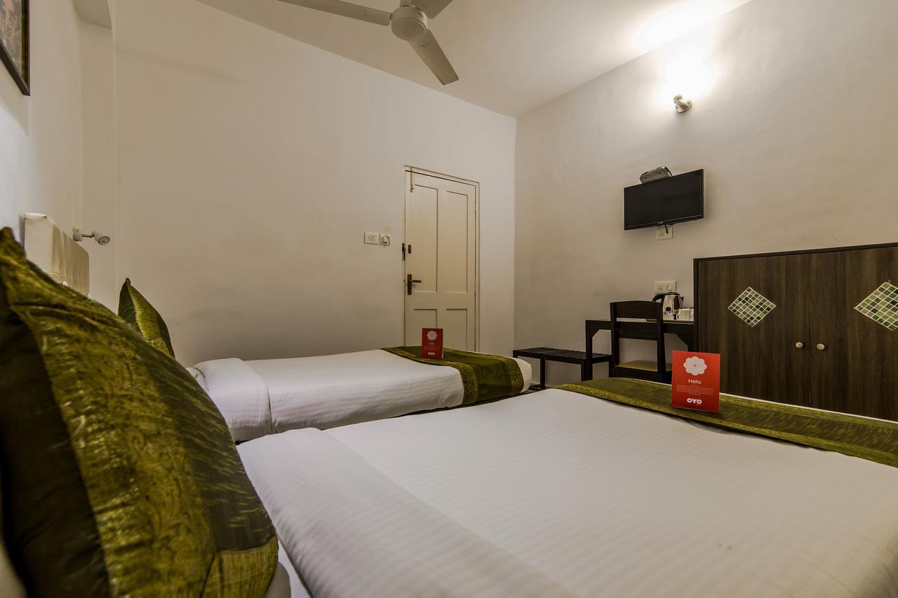 Oyo 10241 Hotel Mayfair Goa Buitenkant foto