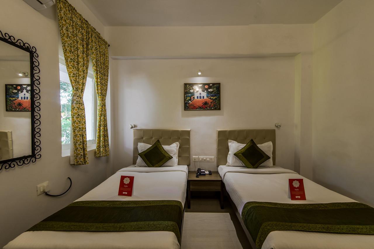Oyo 10241 Hotel Mayfair Goa Buitenkant foto