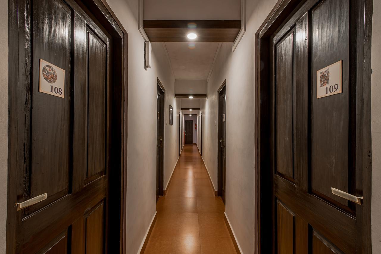 Oyo 10241 Hotel Mayfair Goa Buitenkant foto