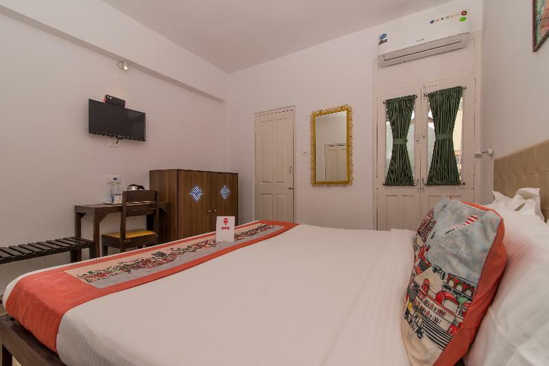 Oyo 10241 Hotel Mayfair Goa Buitenkant foto