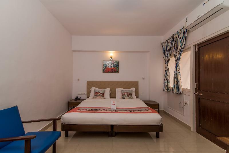 Oyo 10241 Hotel Mayfair Goa Buitenkant foto